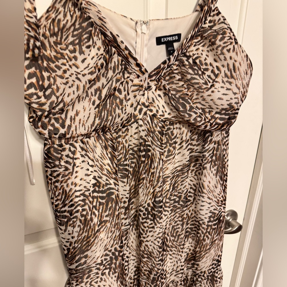 EXPRESS Woman’s Animal Print Maxi Dress Size Medium Flowing Brown and Cream - Picture 5 of 12